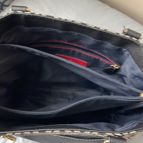 Tommy Hilfiger satchel - Picture 7 of 10